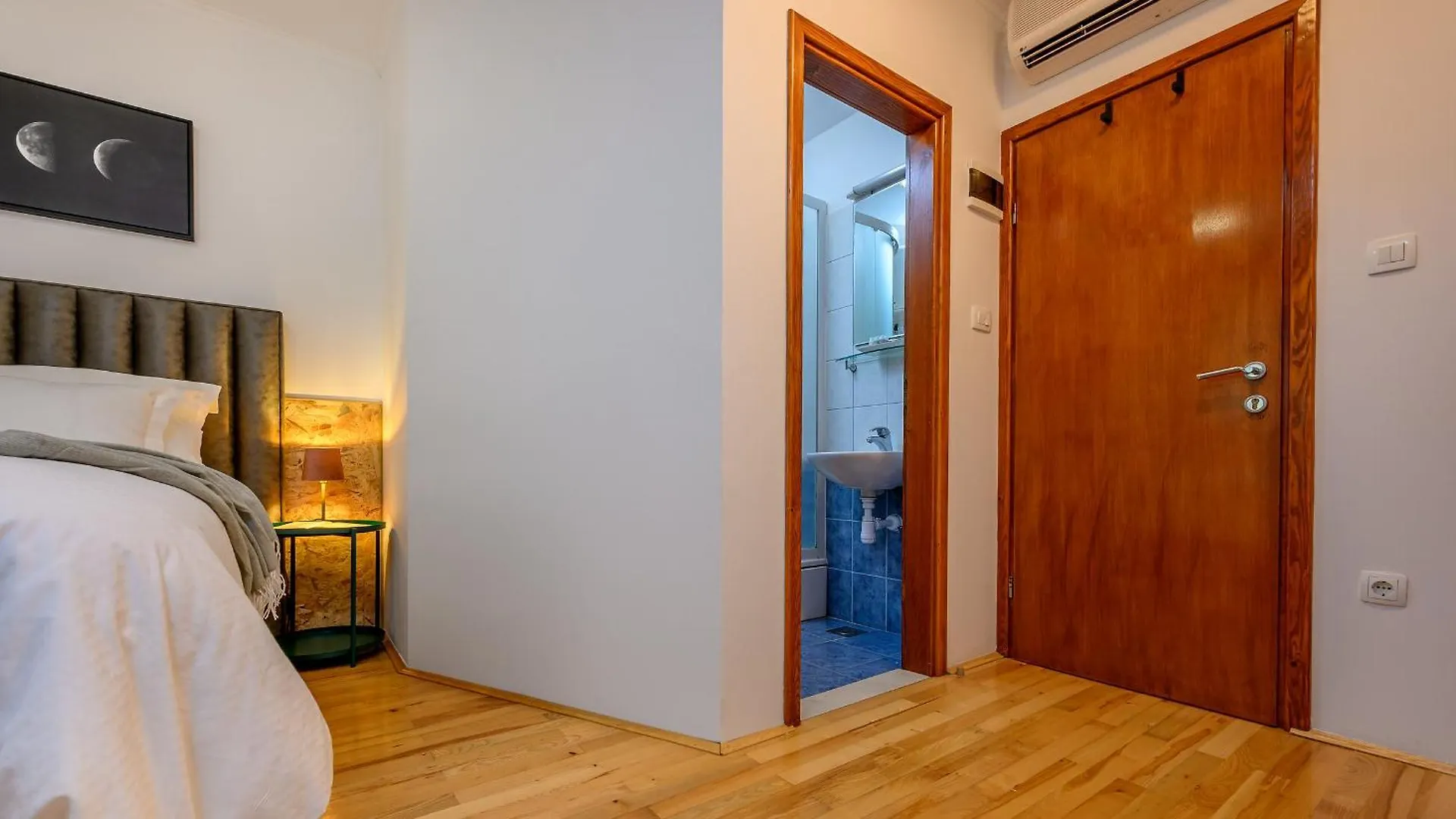 Yellow House With Private Parking Split 4*,  Croatia
