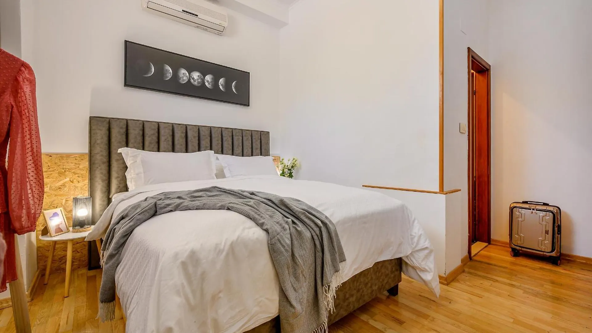 Yellow House With Private Parking Split 4*,  Croatia